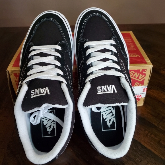 Vans Bearcat Black/White Men Size 8, equivalent to Women Size 9.5 - Picture 4 of 11